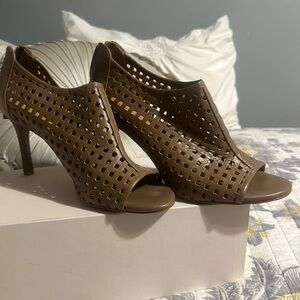 Tahari open toe laser cut leather stilettos